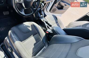 Внедорожник / Кроссовер Ford Kuga 2013 в 