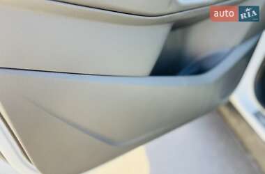 Внедорожник / Кроссовер Ford Kuga 2013 в 