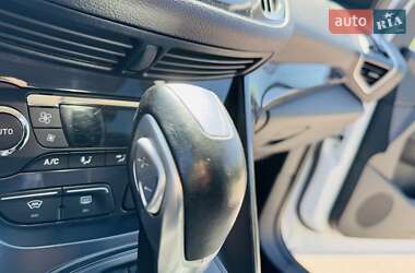 Внедорожник / Кроссовер Ford Kuga 2013 в 