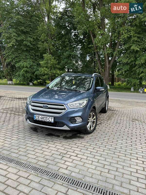 Позашляховик / Кросовер Ford Kuga 2019 в Чернівцях