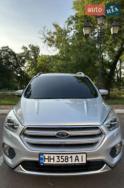Внедорожник / Кроссовер Ford Kuga 2017 в Одессе