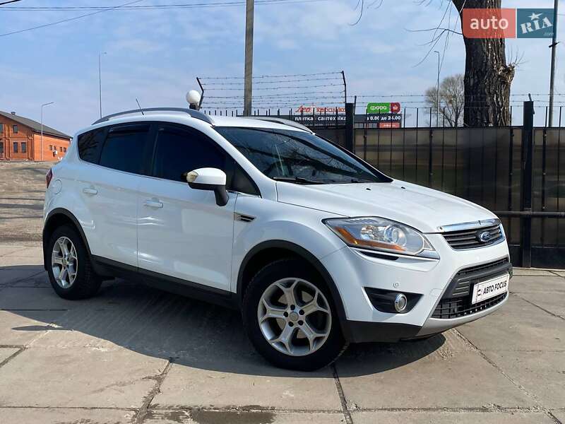 Позашляховик / Кросовер Ford Kuga 2012 в Києві