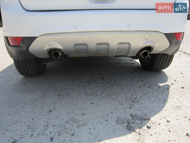 Позашляховик / Кросовер Ford Kuga 2011 в Цумані