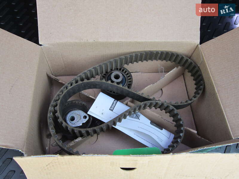 Позашляховик / Кросовер Ford Kuga 2011 в Цумані