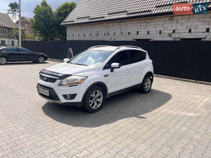 Позашляховик / Кросовер Ford Kuga 2012 в Козятині