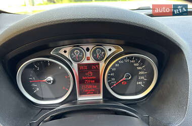 Внедорожник / Кроссовер Ford Kuga 2009 в 