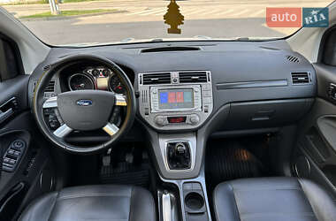 Внедорожник / Кроссовер Ford Kuga 2009 в 
