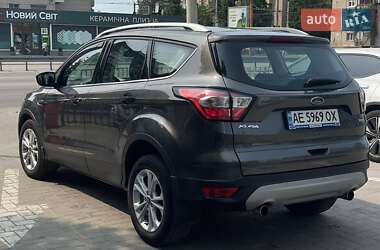 Внедорожник / Кроссовер Ford Kuga 2019 в 