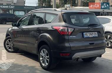 Внедорожник / Кроссовер Ford Kuga 2019 в 