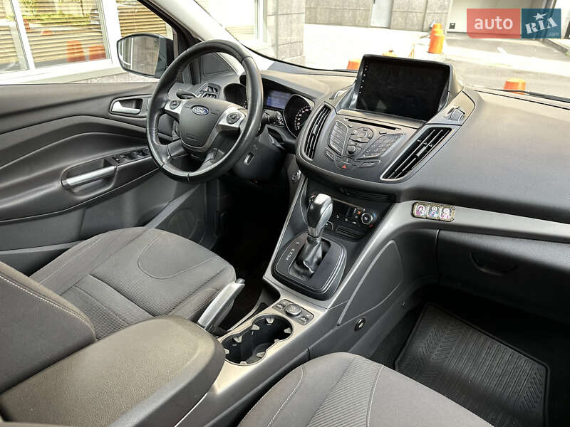 Внедорожник / Кроссовер Ford Kuga 2013 в Киеве