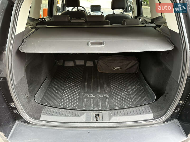 Внедорожник / Кроссовер Ford Kuga 2013 в Киеве