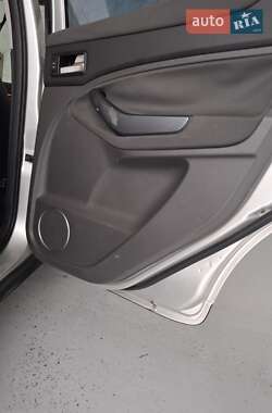 Внедорожник / Кроссовер Ford Kuga 2008 в 