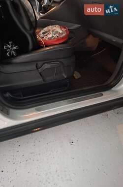 Внедорожник / Кроссовер Ford Kuga 2008 в 