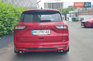 Внедорожник / Кроссовер Ford Kuga 2020 в 