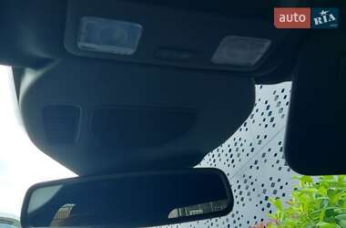 Внедорожник / Кроссовер Ford Kuga 2020 в 