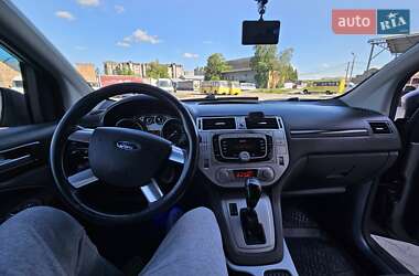 Внедорожник / Кроссовер Ford Kuga 2012 в 