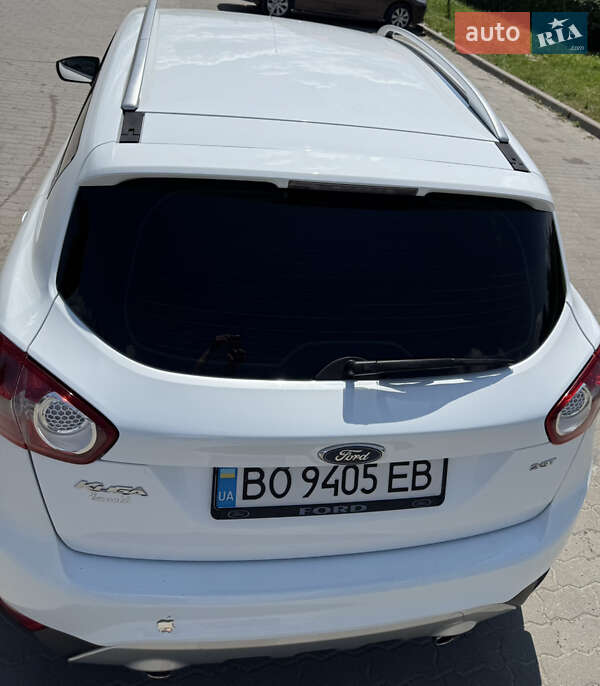 Внедорожник / Кроссовер Ford Kuga 2010 в Надворной