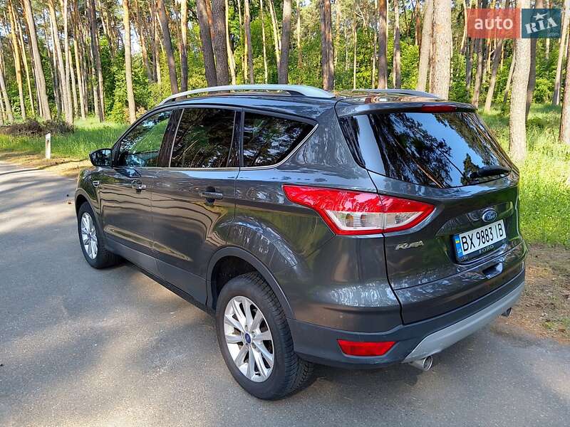 Внедорожник / Кроссовер Ford Kuga 2016 в Каменке