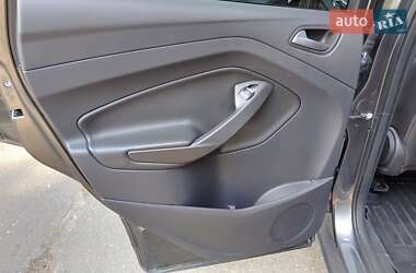 Внедорожник / Кроссовер Ford Kuga 2016 в 