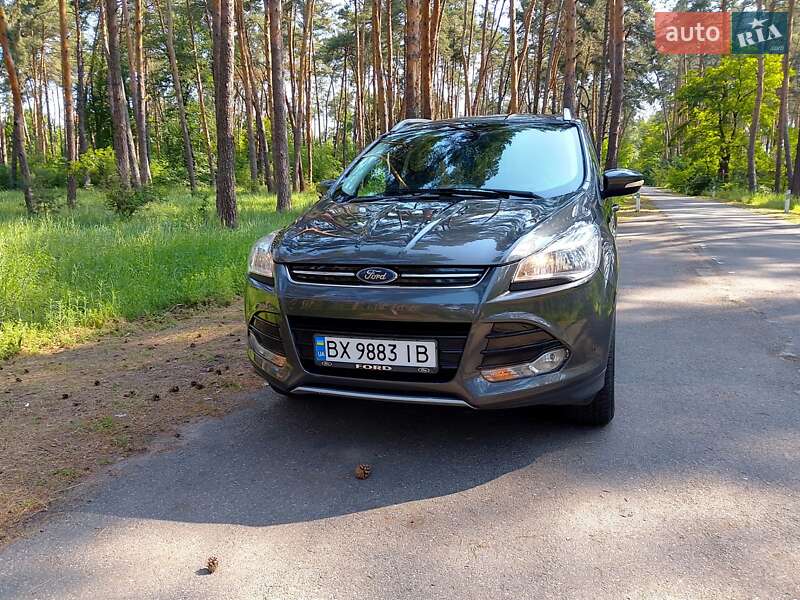 Внедорожник / Кроссовер Ford Kuga 2016 в Каменке