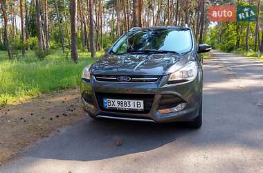 Внедорожник / Кроссовер Ford Kuga 2016 в 