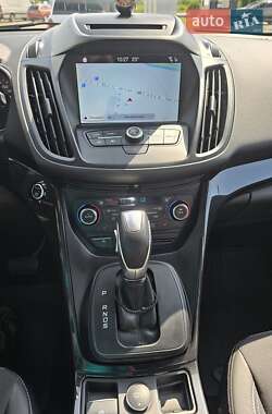 Внедорожник / Кроссовер Ford Kuga 2019 в 