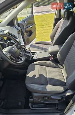 Внедорожник / Кроссовер Ford Kuga 2019 в 