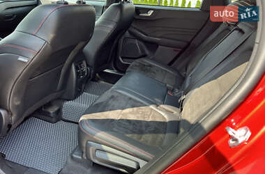 Внедорожник / Кроссовер Ford Kuga 2022 в 