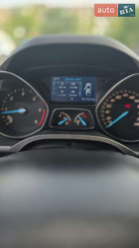 Позашляховик / Кросовер Ford Kuga 2014 в Ужгороді фото 16 Позашляховик / Кросовер Ford Kuga 2014 в Ужгороді