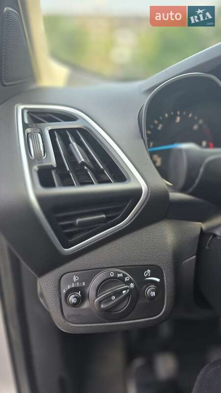 Позашляховик / Кросовер Ford Kuga 2014 в Ужгороді фото 18 Позашляховик / Кросовер Ford Kuga 2014 в Ужгороді