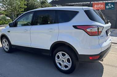 Внедорожник / Кроссовер Ford Kuga 2018 в 