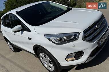 Внедорожник / Кроссовер Ford Kuga 2018 в 