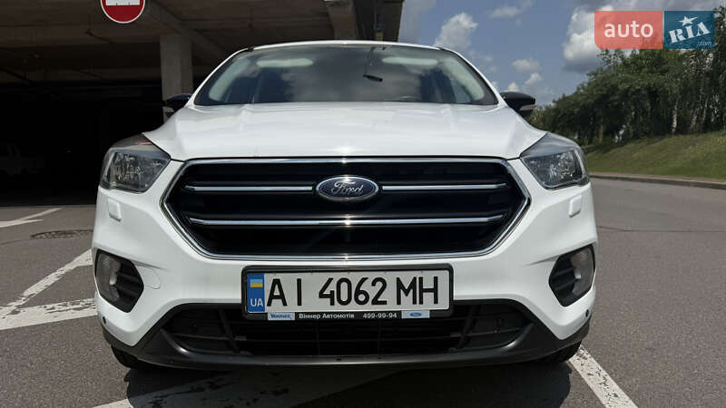 Позашляховик / Кросовер Ford Kuga 2017 в Боярці