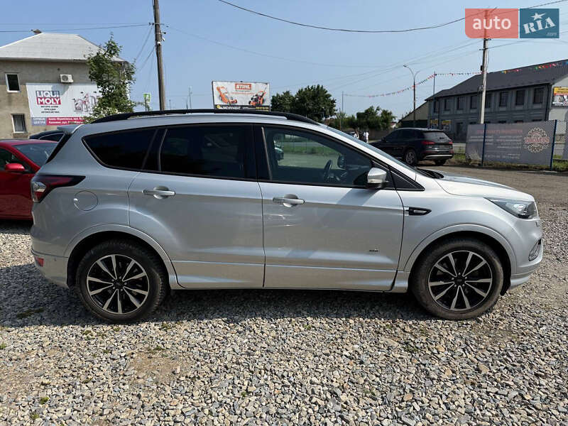 Внедорожник / Кроссовер Ford Kuga 2018 в Коломые