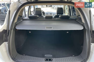 Внедорожник / Кроссовер Ford Kuga 2011 в 