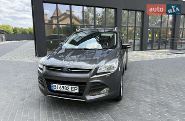 Внедорожник / Кроссовер Ford Kuga 2016 в 