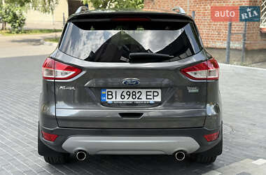 Внедорожник / Кроссовер Ford Kuga 2016 в 
