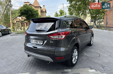 Внедорожник / Кроссовер Ford Kuga 2016 в 