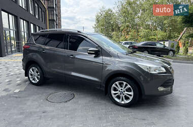 Внедорожник / Кроссовер Ford Kuga 2016 в 