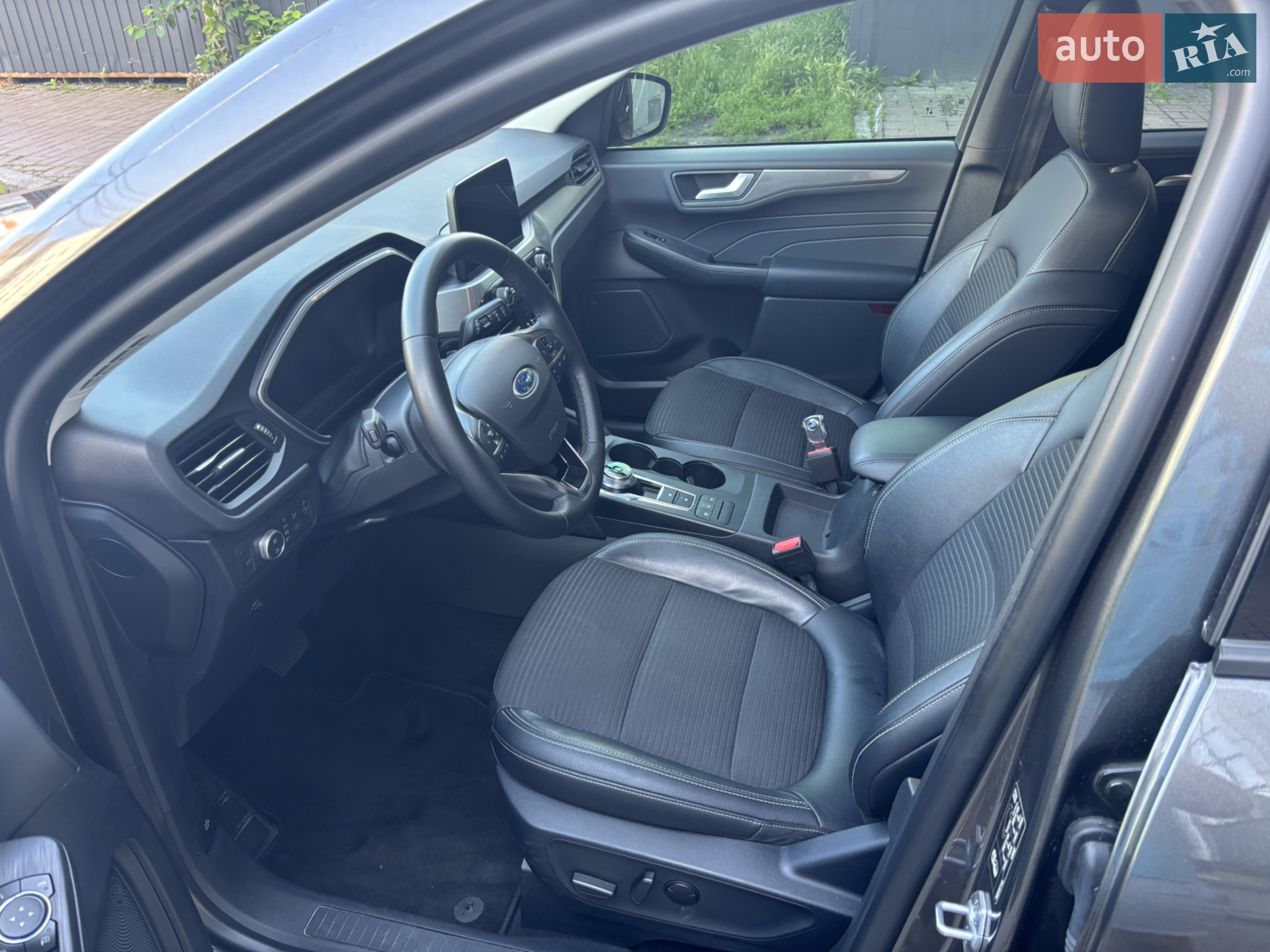 2021 Ford Kuga - мініатюра 26