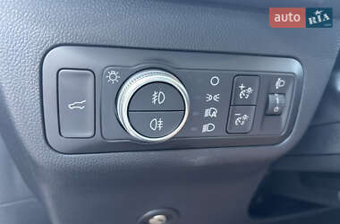 Внедорожник / Кроссовер Ford Kuga 2021 в 