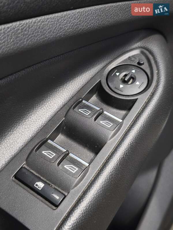 Внедорожник / Кроссовер Ford Kuga 2019 в Южноукраинске