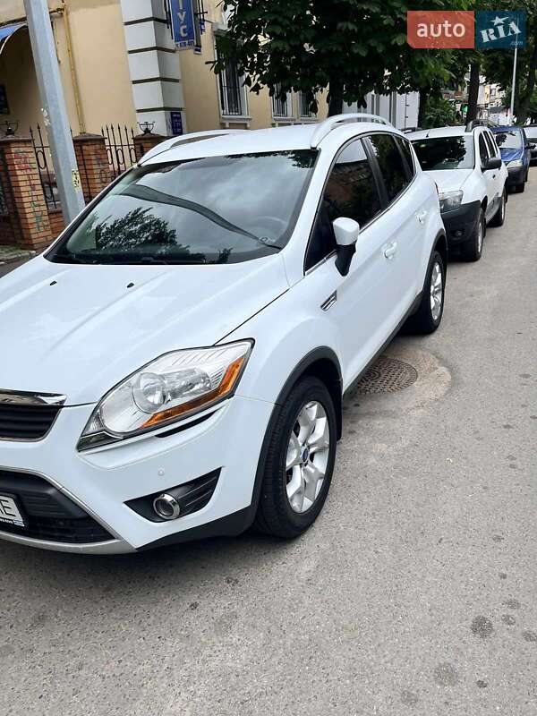 Внедорожник / Кроссовер Ford Kuga 2011 в Чернигове