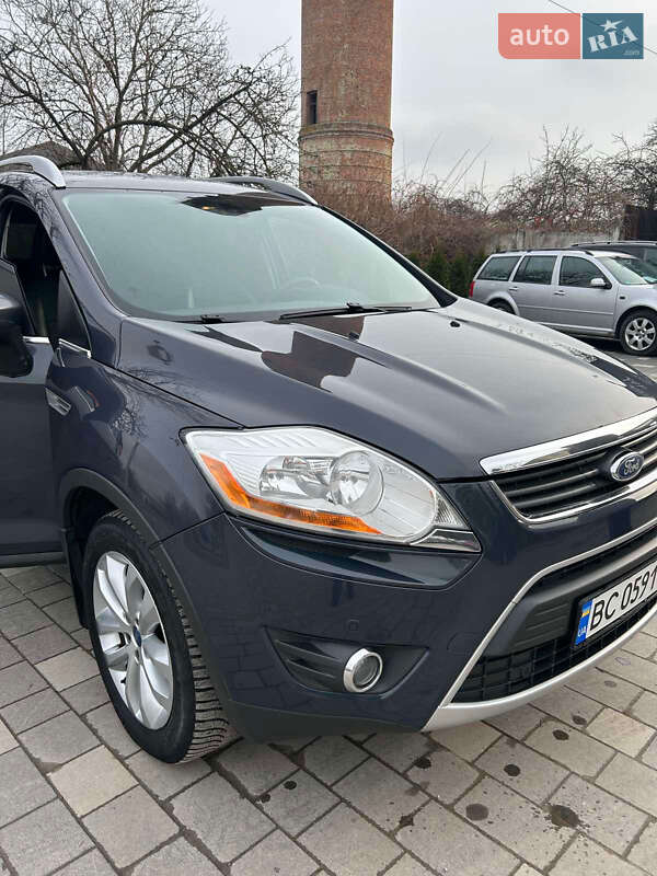 Внедорожник / Кроссовер Ford Kuga 2011 в Бучаче