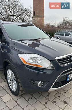 Внедорожник / Кроссовер Ford Kuga 2011 в 