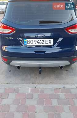 Внедорожник / Кроссовер Ford Kuga 2014 в 