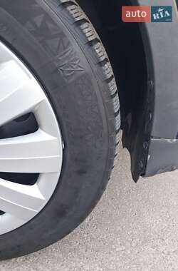 Внедорожник / Кроссовер Ford Kuga 2014 в 
