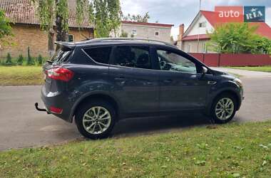Внедорожник / Кроссовер Ford Kuga 2011 в 