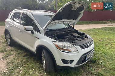 Внедорожник / Кроссовер Ford Kuga 2012 в 
