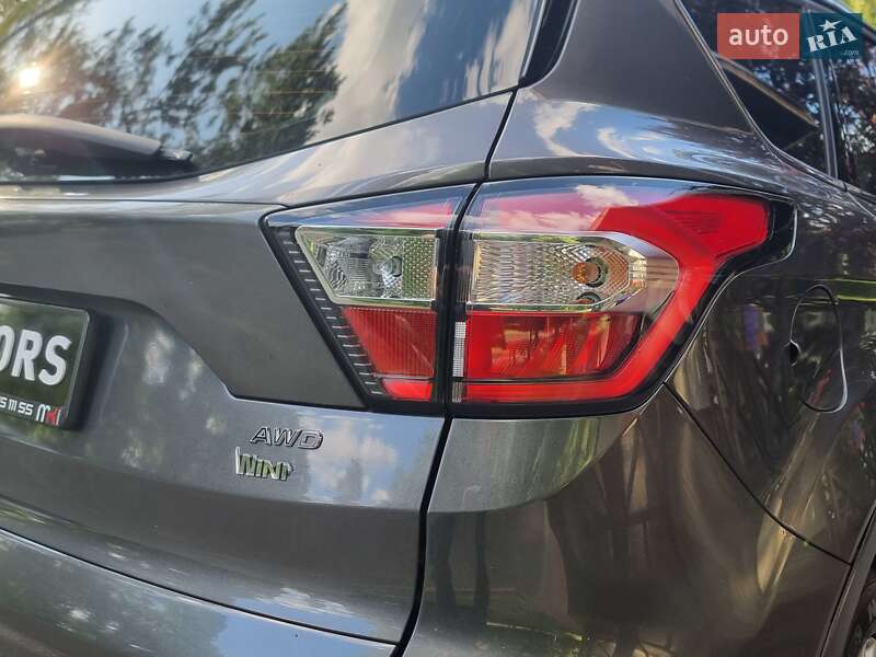 Позашляховик / Кросовер Ford Kuga 2019 в Києві
